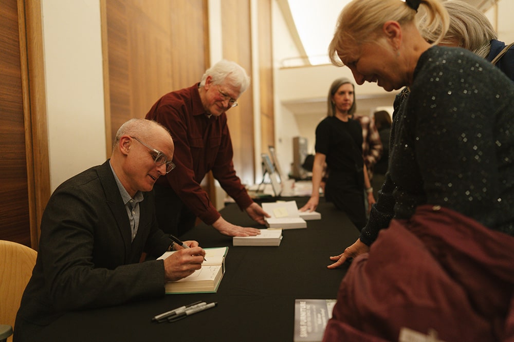 Hernan Diaz BABEL book signing with Jonathan Welch of Talking Leaves November 20, 2025 photo credit Pay Cray