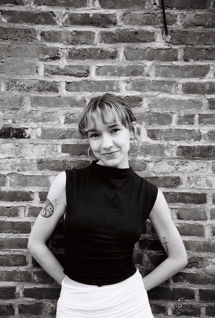 Excerpt from HOLLY by Grace (GE) Gilbert